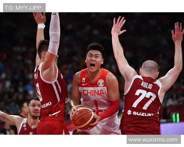 中国男篮在对阵波兰的第二节表现分析与精彩瞬间回顾